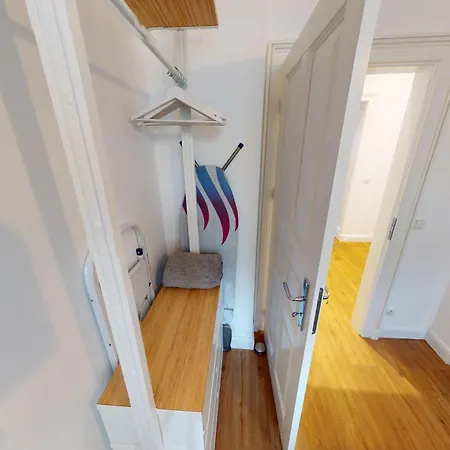 Myhappyplace Two In The Middle Of *