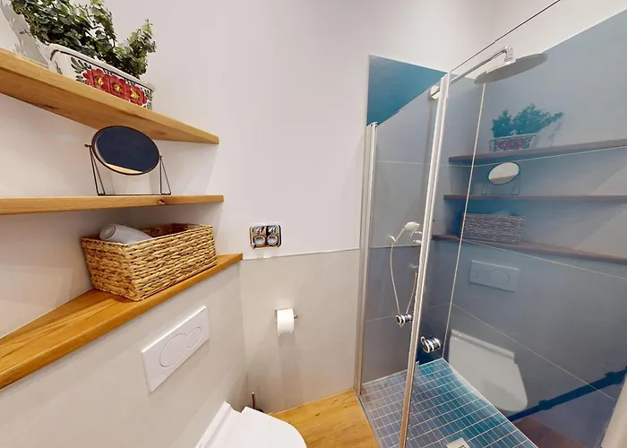 Myhappyplace Two In The Middle Of