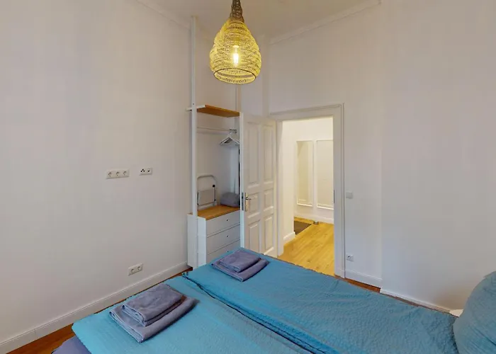 Myhappyplace Two In The Middle Of Daire Berlin