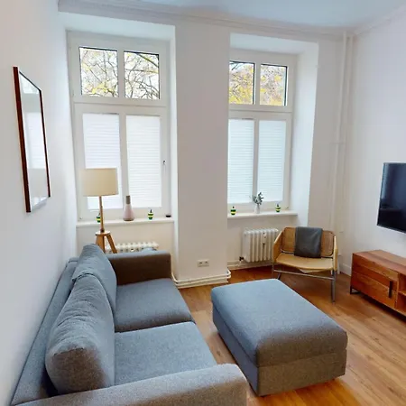 Myhappyplace Two In The Middle Of * 베를린