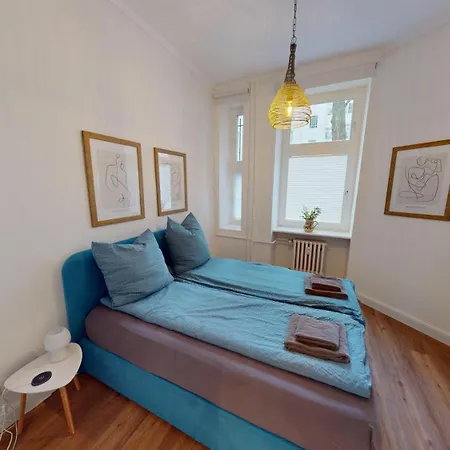 Myhappyplace Two In The Middle Of *