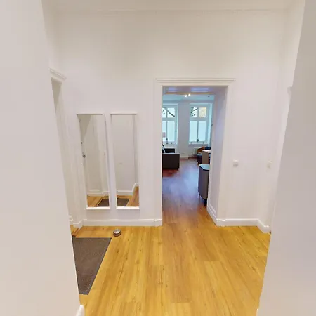 Myhappyplace Two In The Middle Of 베를린